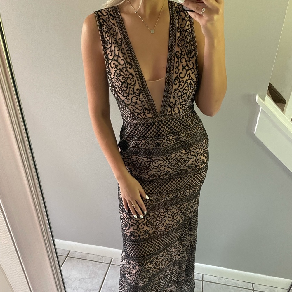 BCBGMaxazria tan and black lace dress